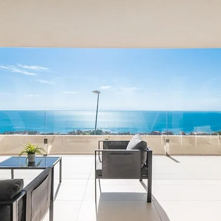 Sea View Haven With Pool, Terrace & Parking By Rems * Benalmádena